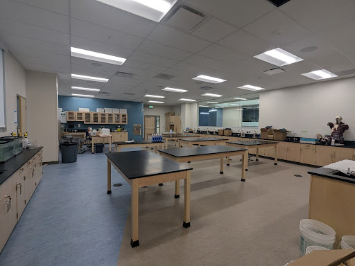 A Skyline High School lab room. CREDIT: Wesley Candelaria 